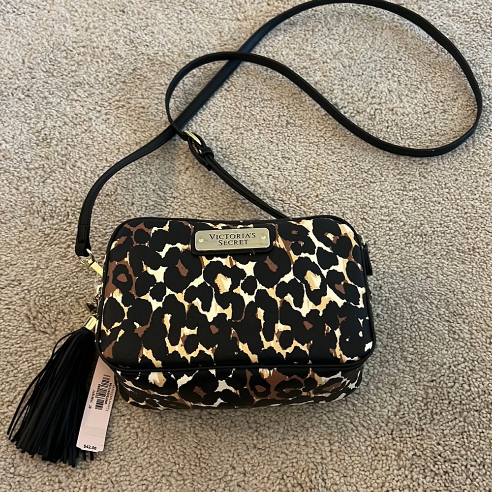BNWT Victoria’s Secret Leopard Crossbody Purse